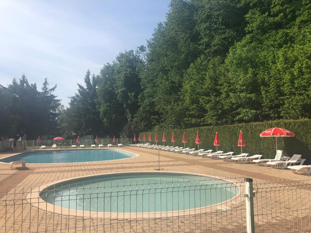 Camping Les Lupins Hotel Seppois-le-Bas Exterior photo