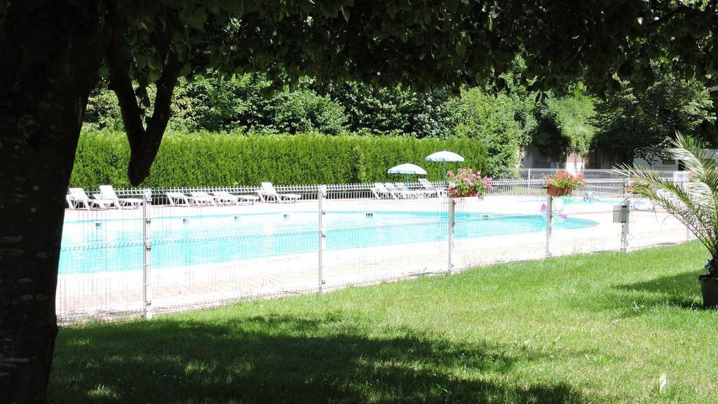 Camping Les Lupins Hotel Seppois-le-Bas Exterior photo